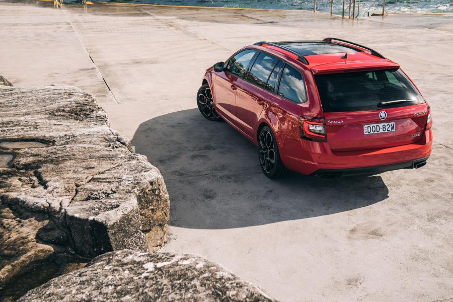  Skoda Octavia RS 245 Combi (5E) 2017 года  (AU) (фото 4 из 40)